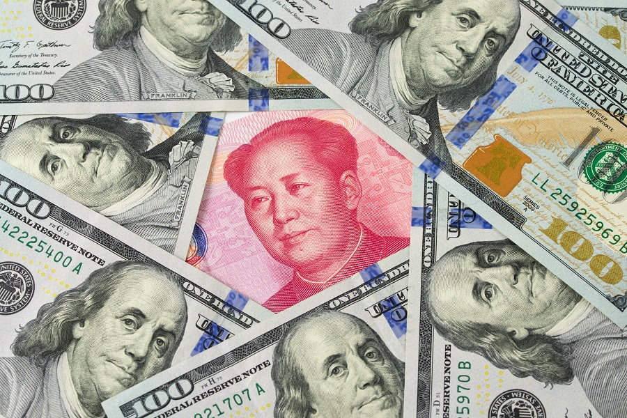 How the U.S. and Chinese Currencies Affect Investors