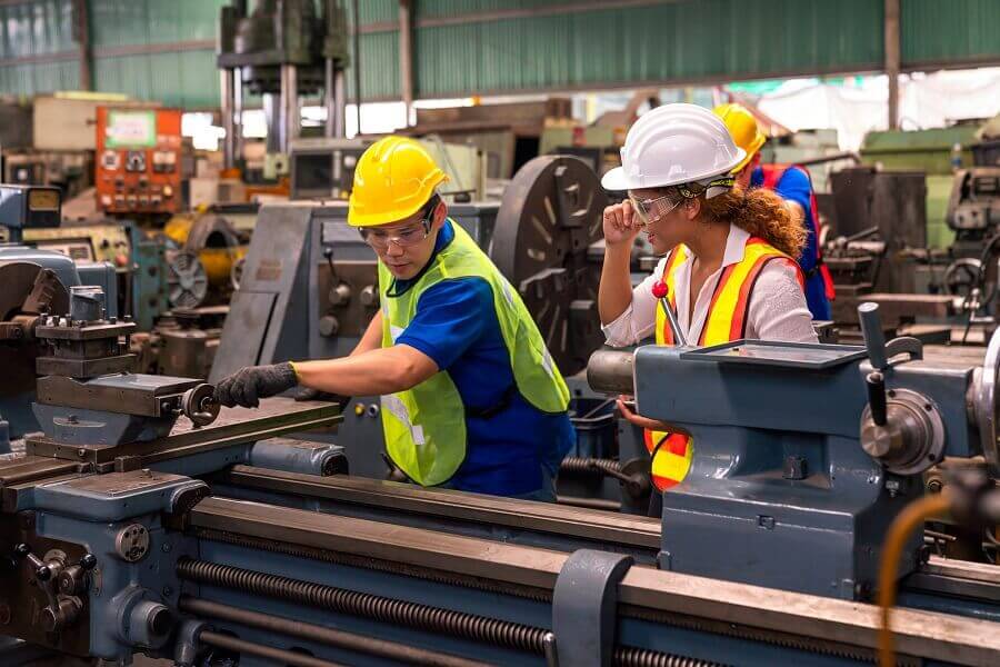 Slowing Us Manufacturing And Growth